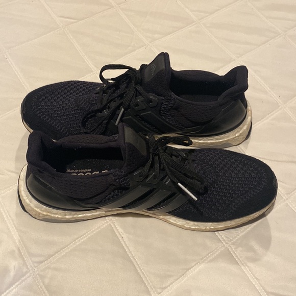 Adidas Ultra Boost shoe size 11 black and white - Picture 2 of 5